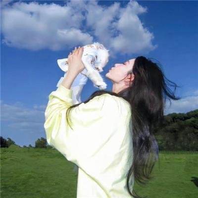 男人转化出机器人铠装