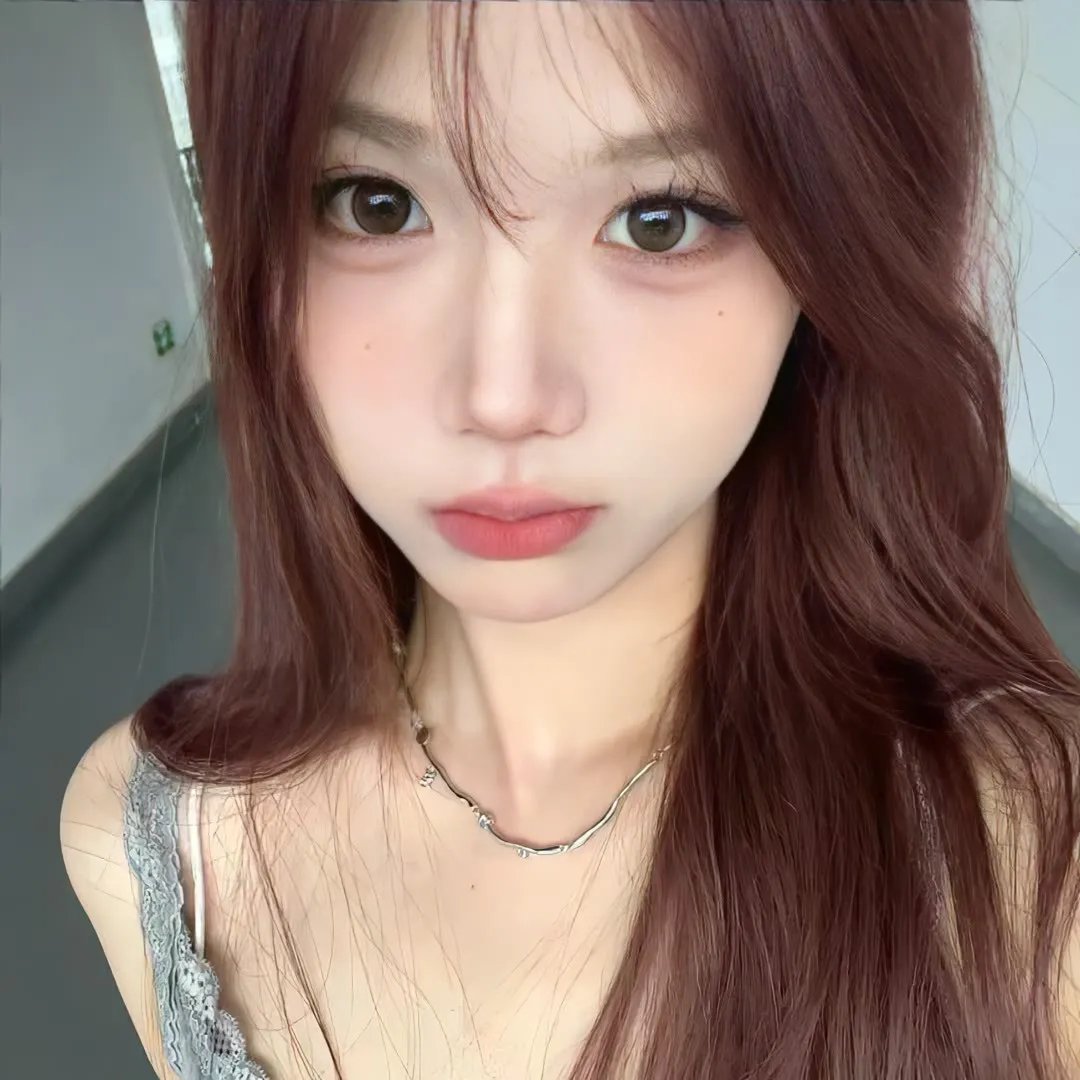 奥罗拉·蒂加登之谜：餐厅里的死亡