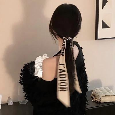 重访肯尼迪：通过望远镜